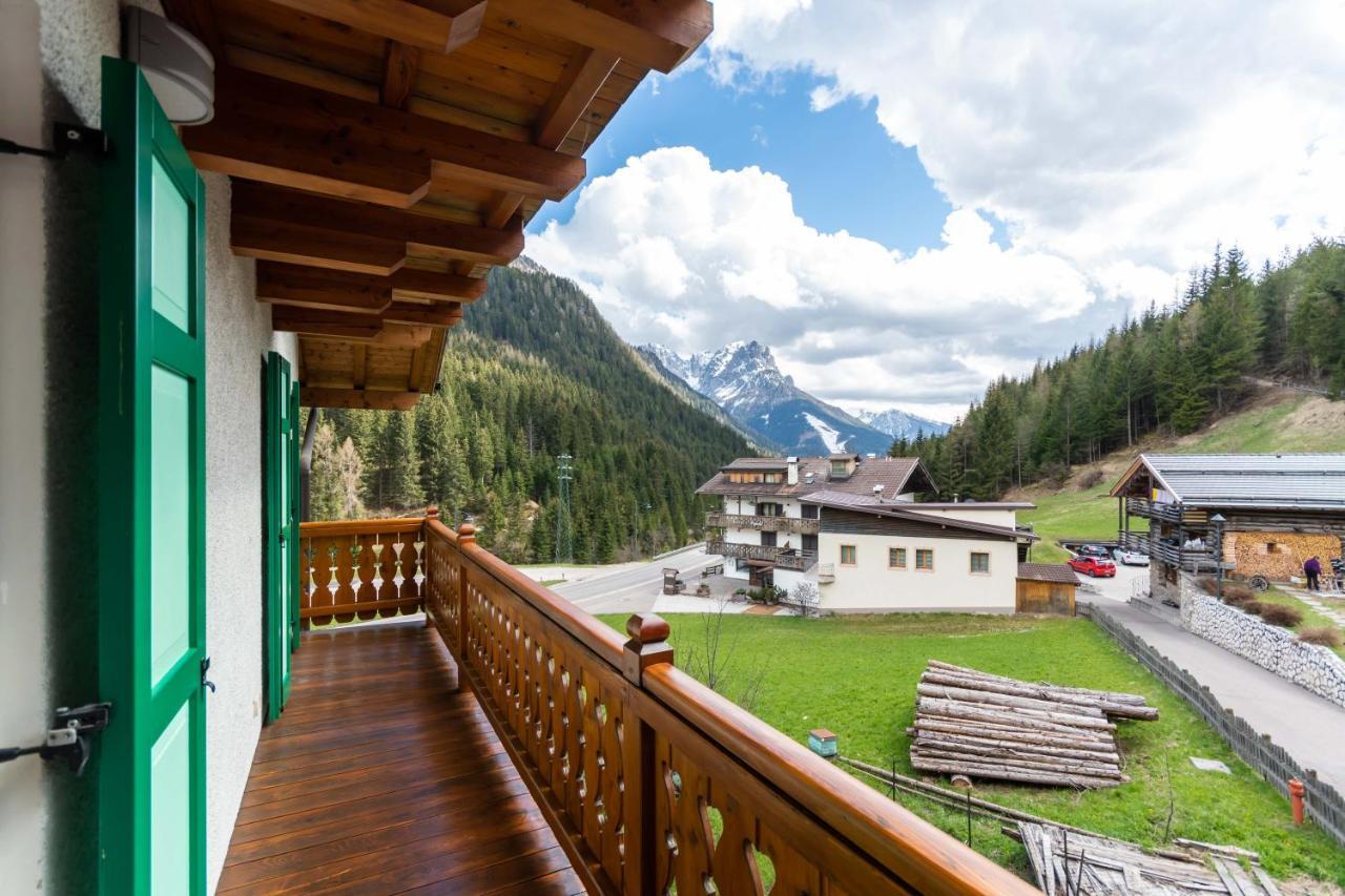 Chalet Butterfly 2 Mazzin Luaran gambar